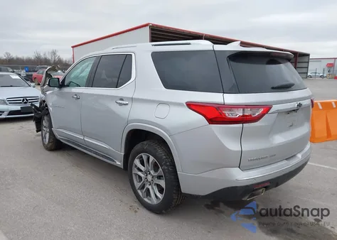 2019 Chevrolet Traverse Premier z USA, uszkodzony, nr VIN 1GNEVKKW0KJ161957